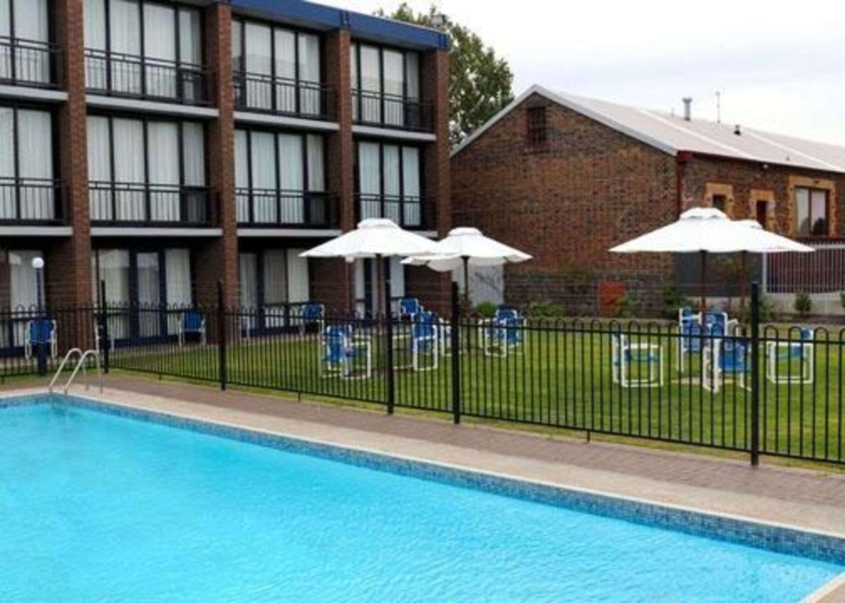פורטלאנד Richmond Henty Hotel מראה חיצוני תמונה