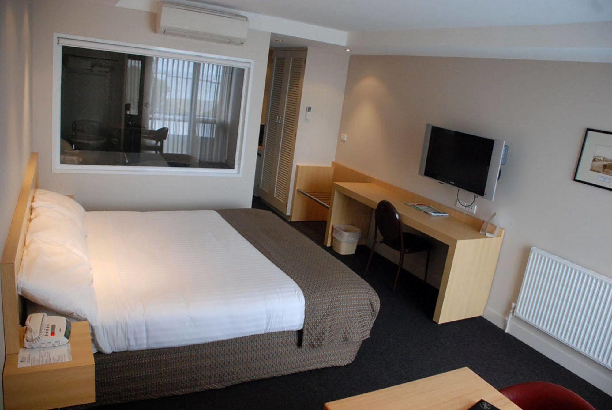 פורטלאנד Richmond Henty Hotel מראה חיצוני תמונה