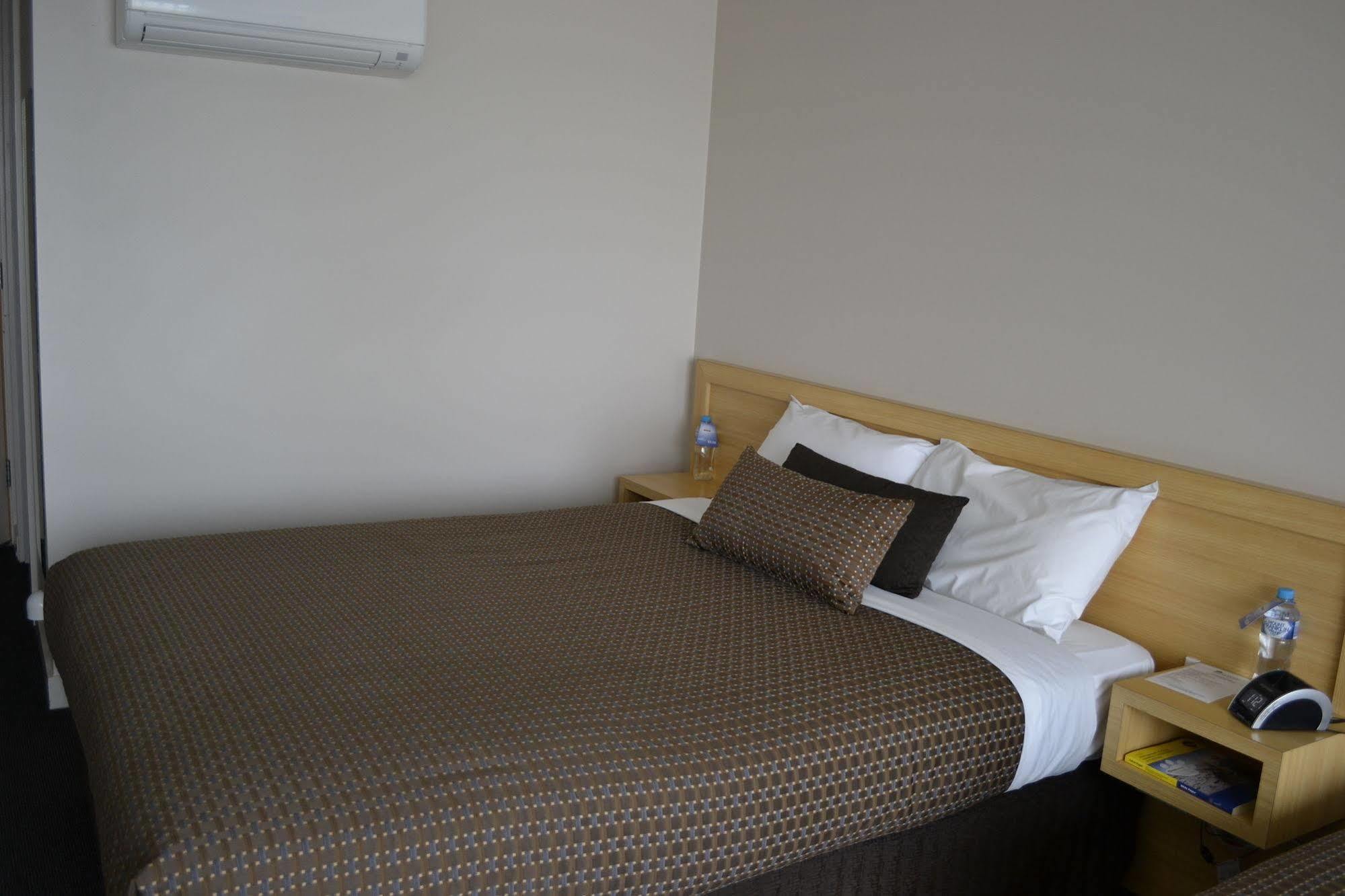 פורטלאנד Richmond Henty Hotel מראה חיצוני תמונה