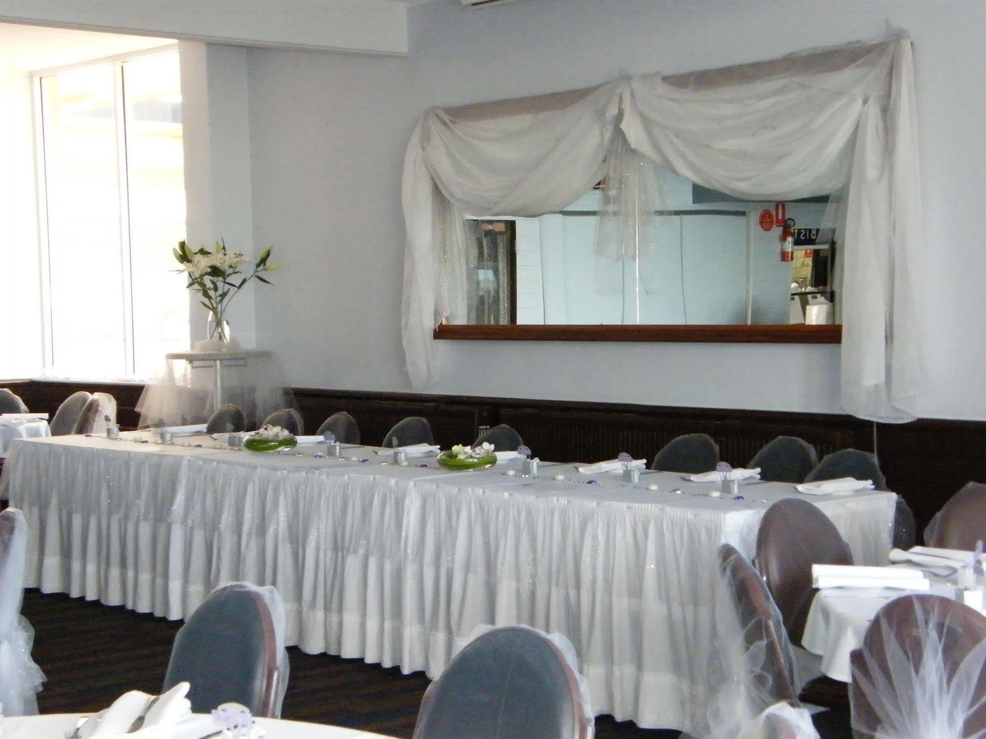 פורטלאנד Richmond Henty Hotel מראה חיצוני תמונה